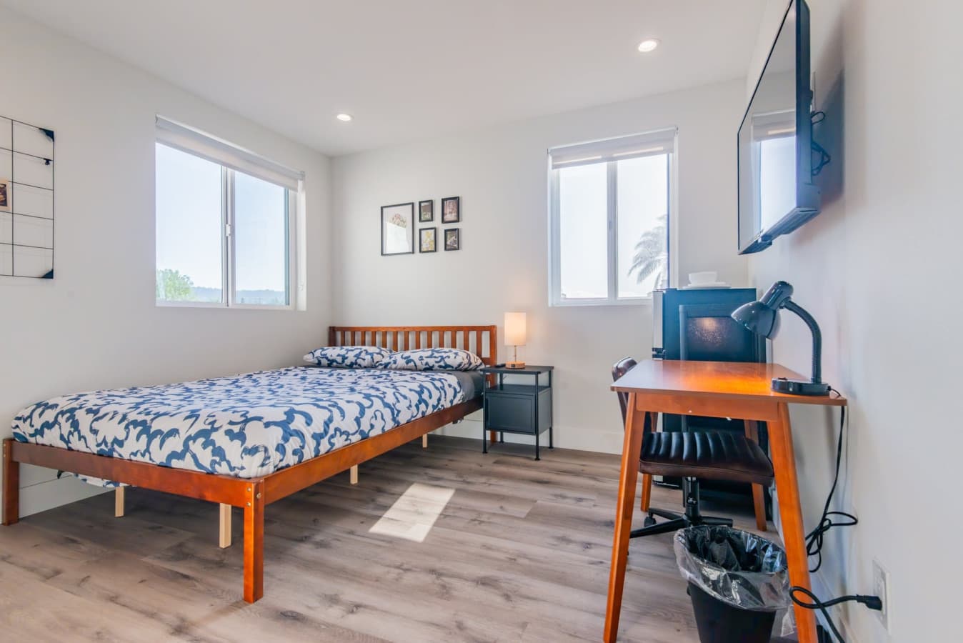 Affordable Clean Private Room + Bath in South Bay