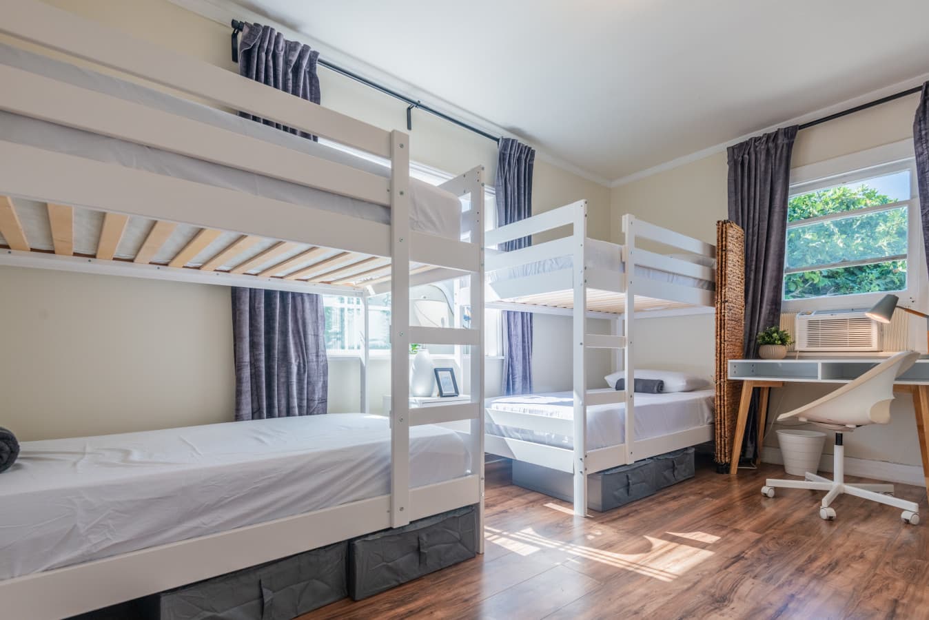 Clean Shared Room for male in Central Hollywood 3B