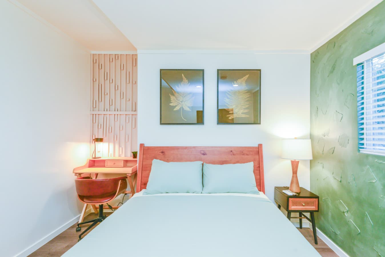Modern Clean Room w/ Private Bath Near Los Feliz