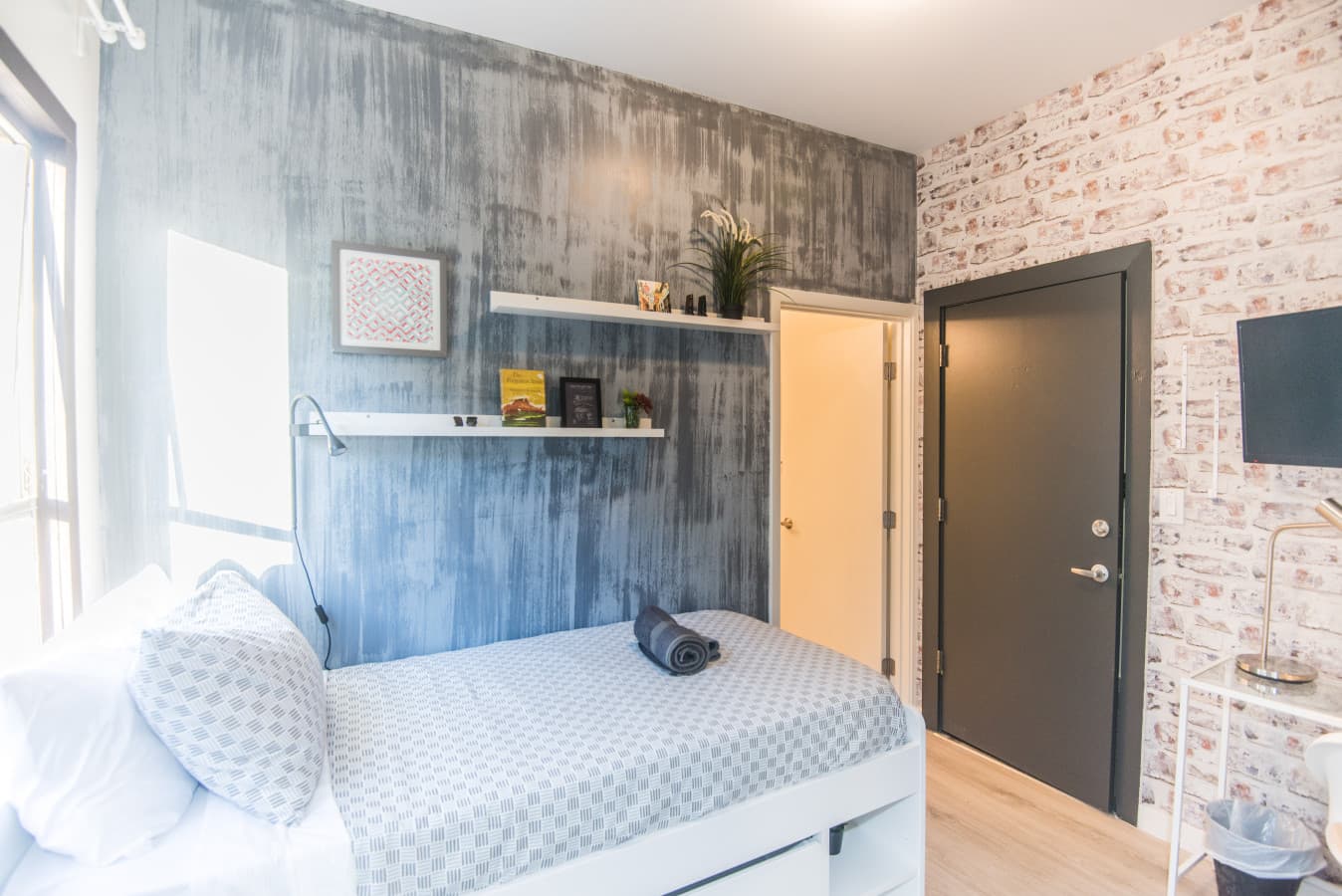 Affordable Tiny Cozy Studio in USC DPS Zone