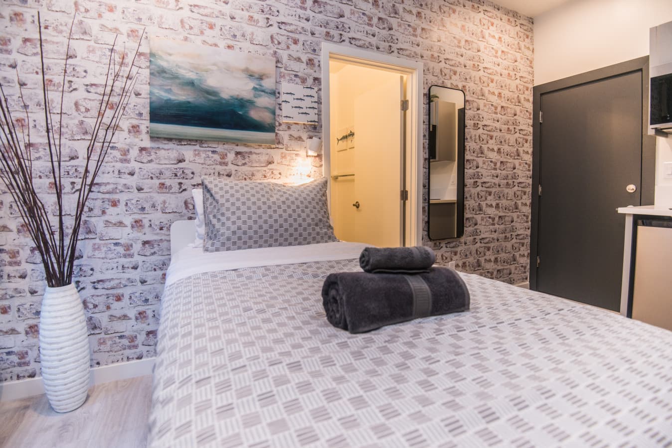 Furnished Studio for Rent near USC – Los Angeles
